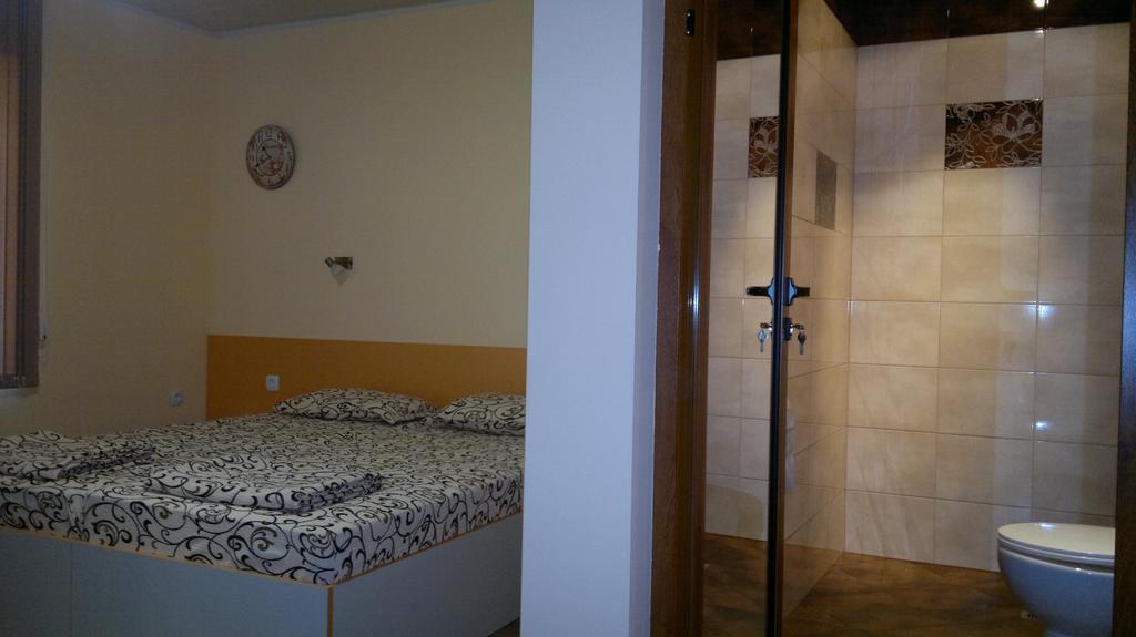 Slavina Guest House Sapareva Banja Rom bilde