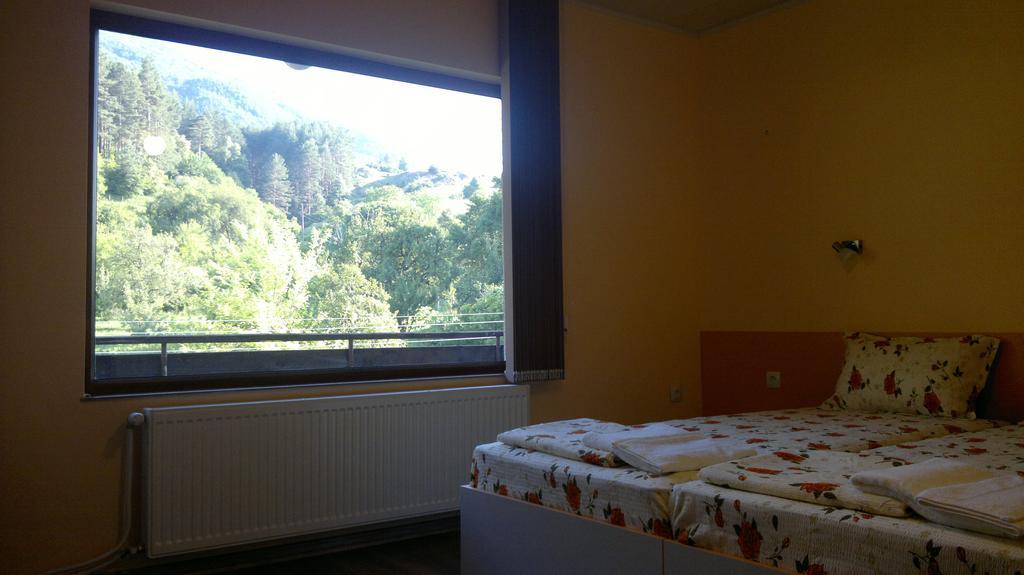 Slavina Guest House Sapareva Banja Rom bilde